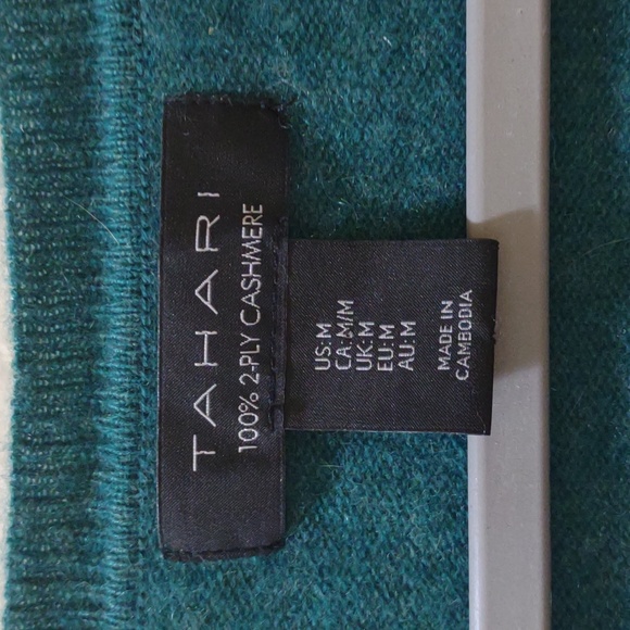 Tahari Cashmere pullover sweatshirt - Picture 3 of 5